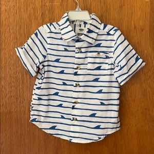 NWOT Old Navy Wave Print Button Up Shirt - 3T